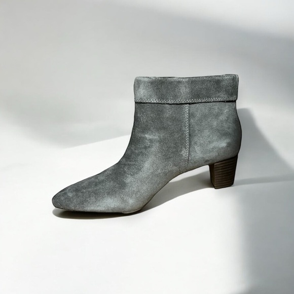 🌻NEW w/box Lucky Brand Zakina Storm Oiled Gray Fringe Detailed Booties Size 9.5 - Picture 5 of 11